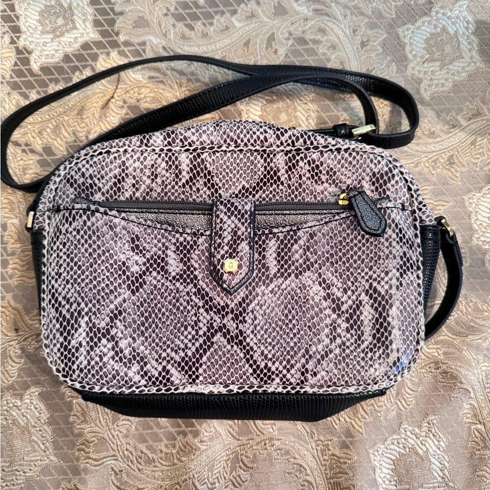 G.I.L.I. Black and Gray Snake Print Crossbody Leather Bag With Removable Pouch